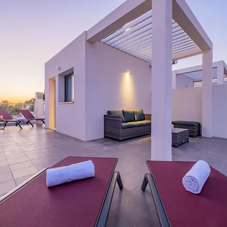 Feriehus Brand New Property, Swimming Pool *